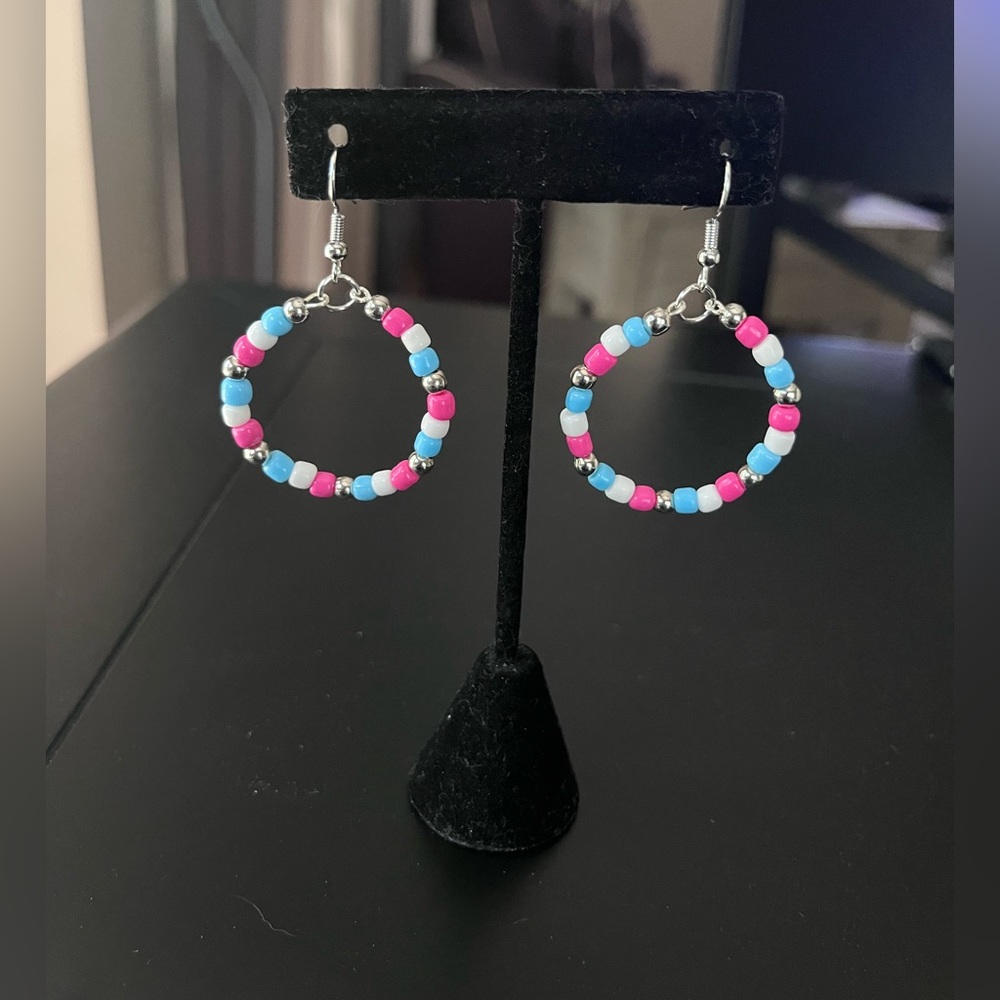 🌸Handmade Earrings 🌸 - Picture 3 of 10